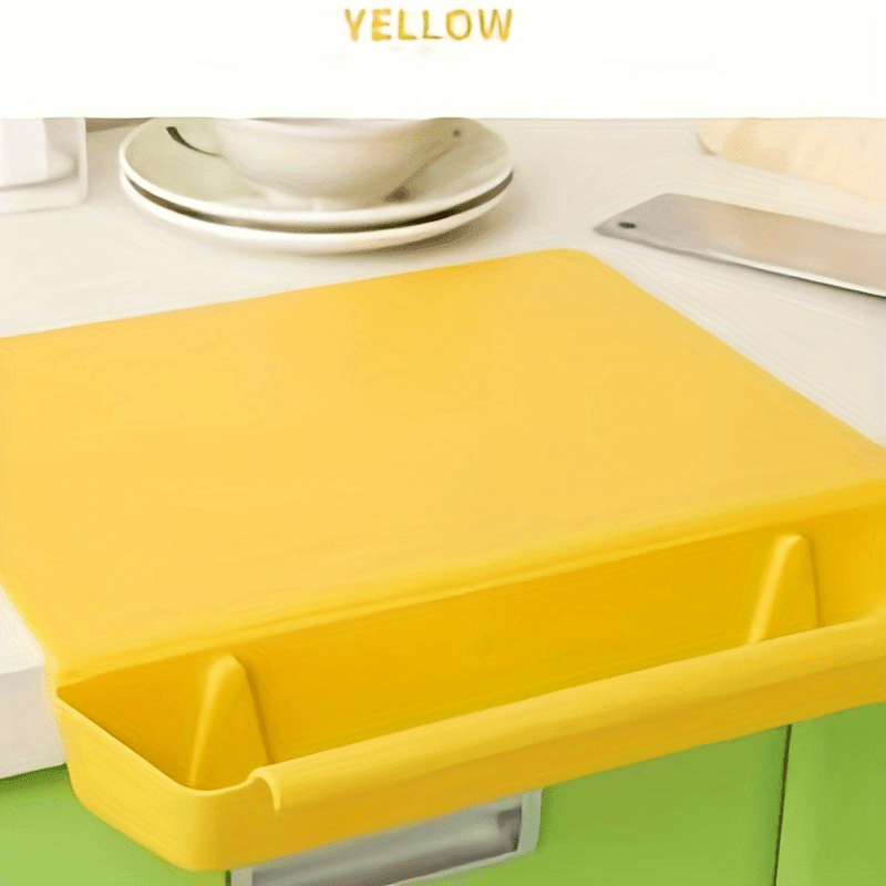 2in1 NonSlip Cutting Board and Food Container - HomeGoods Lima